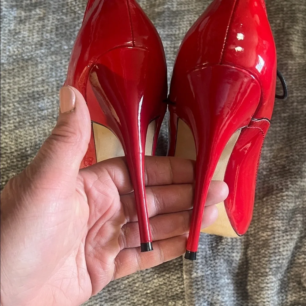 Vince Camuto Red Patent Lace Up Peep Toe Oxford Stilettos 9